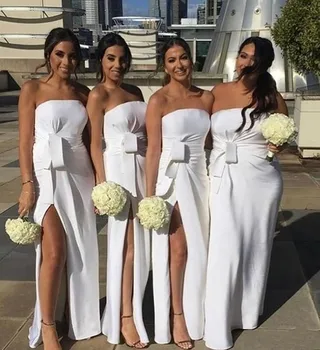 2020 Jednoduché Biele Bridesmaid, Šaty bez Ramienok Riadok Split Svadobné Hostí Večerné Šaty Záhybov Maid of Honor Šaty